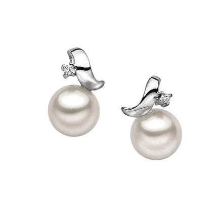 Orecchini in oro con perle