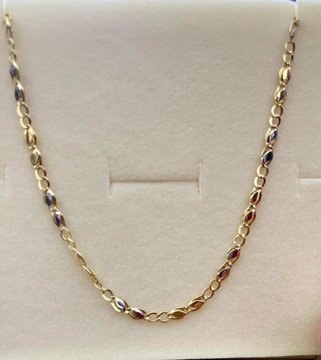 Collana oro