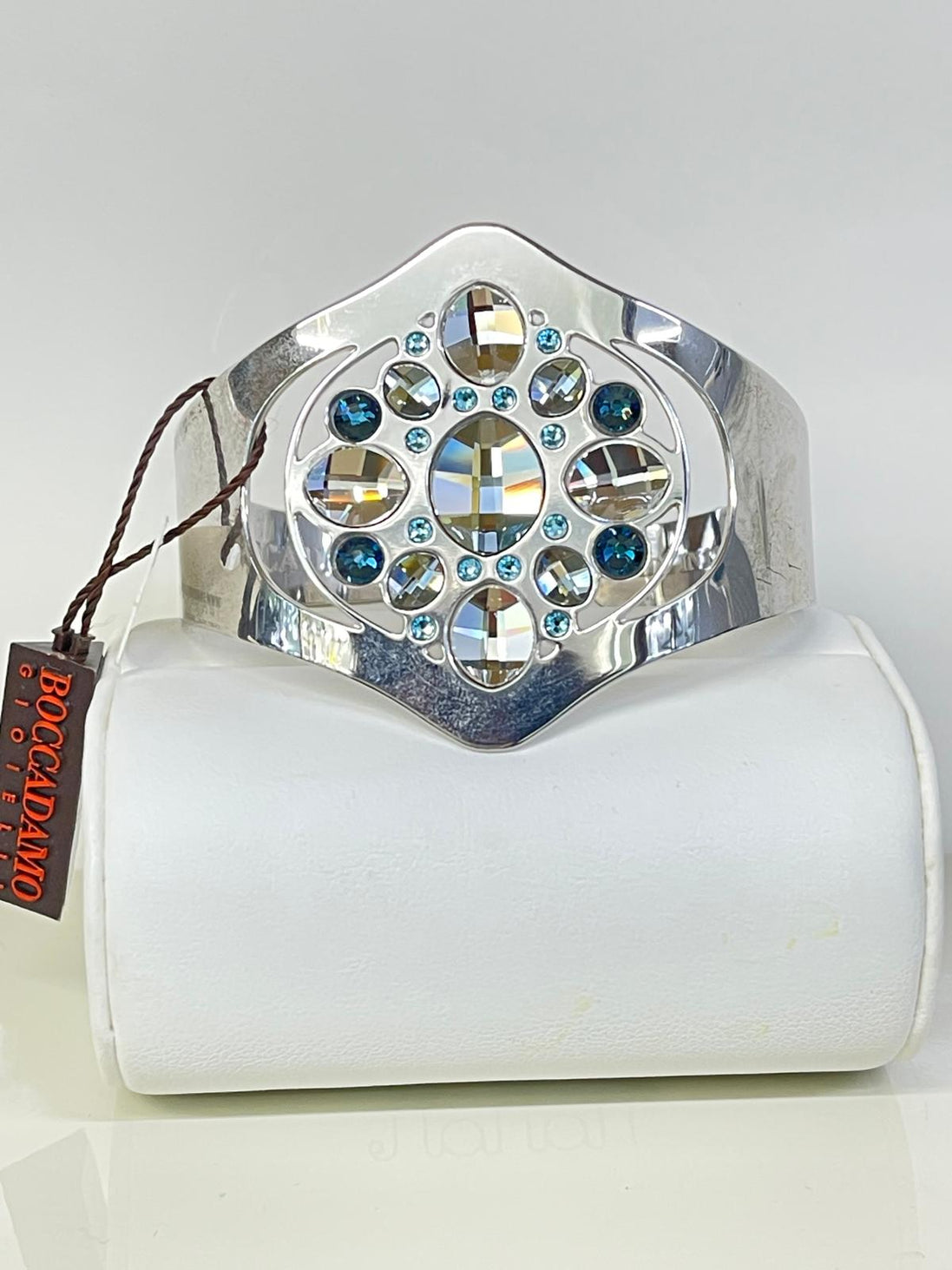 bracciale rigido in acciaio con Swarovski Boccadamo